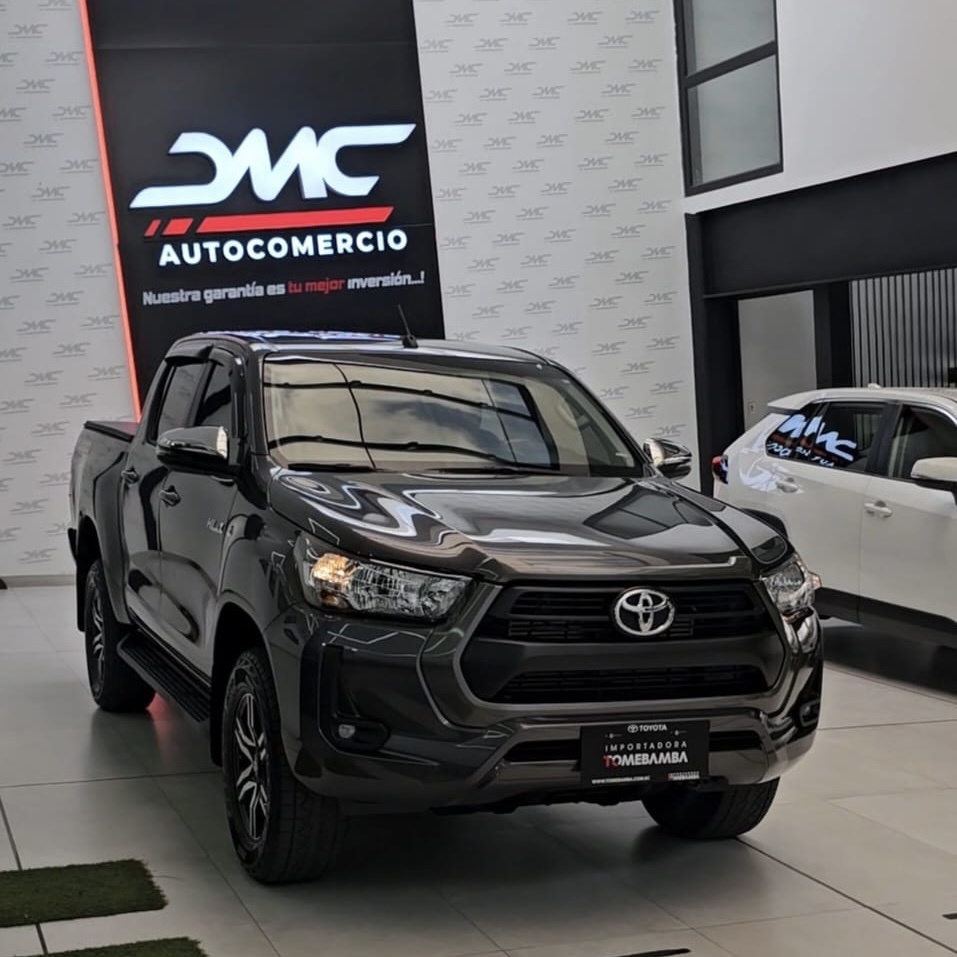 TOYOTA HILUX FULL 4X4 T.M