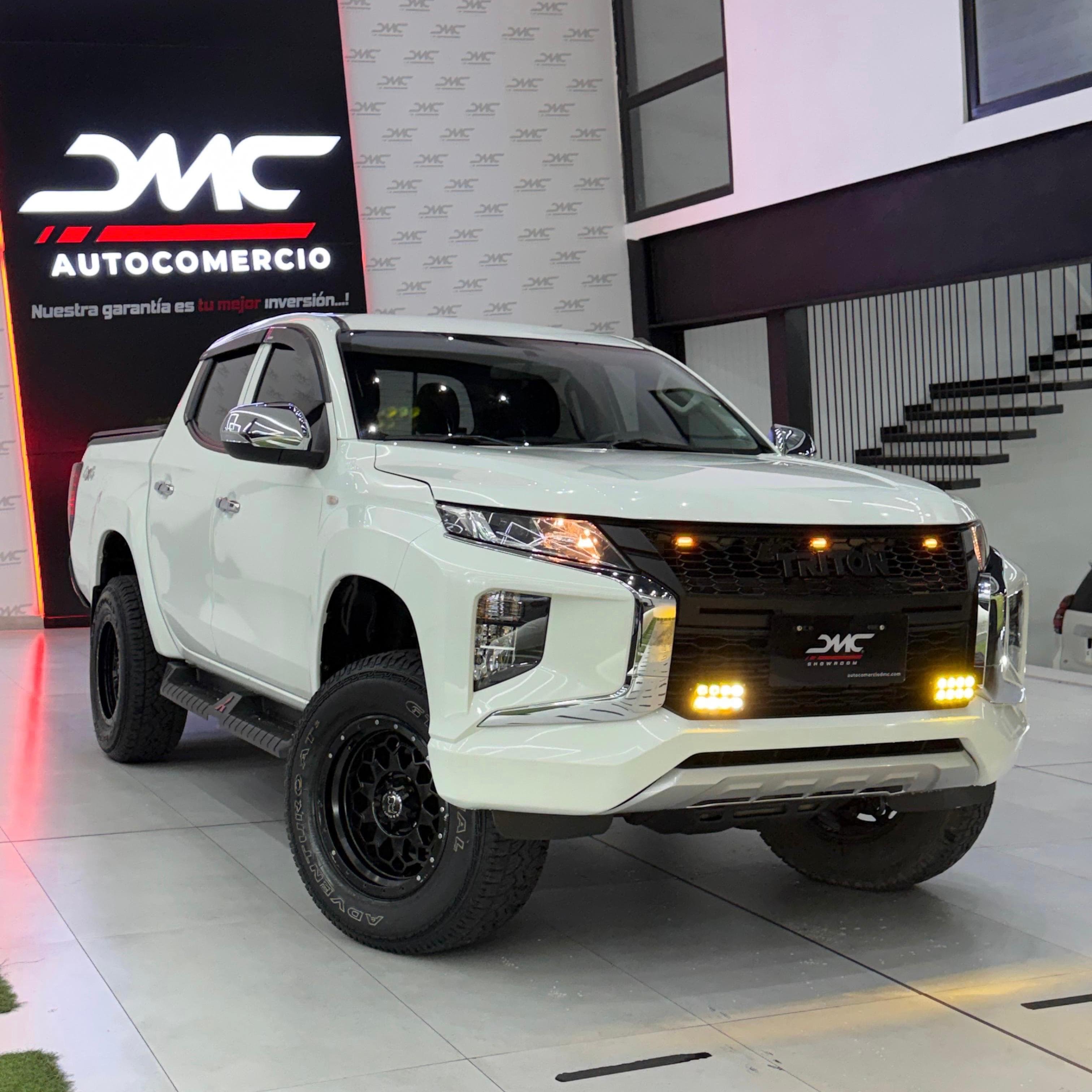 MITSUBISHI L200 FULL EXTRAS