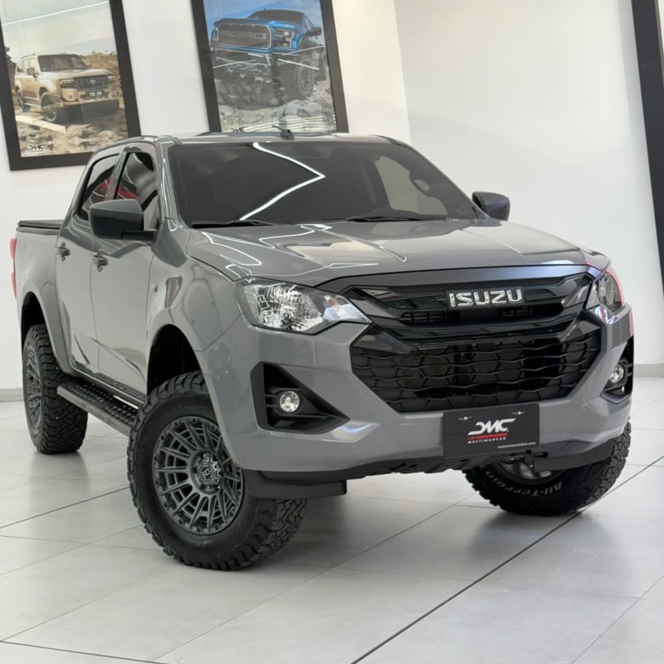 ISUZU PICK-UP TRUCK RBB FULL EXTRAS  SPORT 4X4 TM
